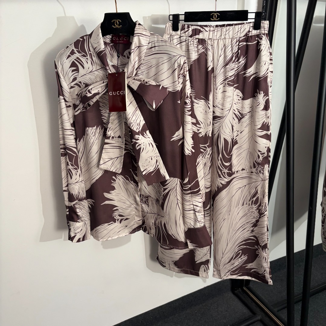 wsxc1779502521428_0 Gucci set - Image 1