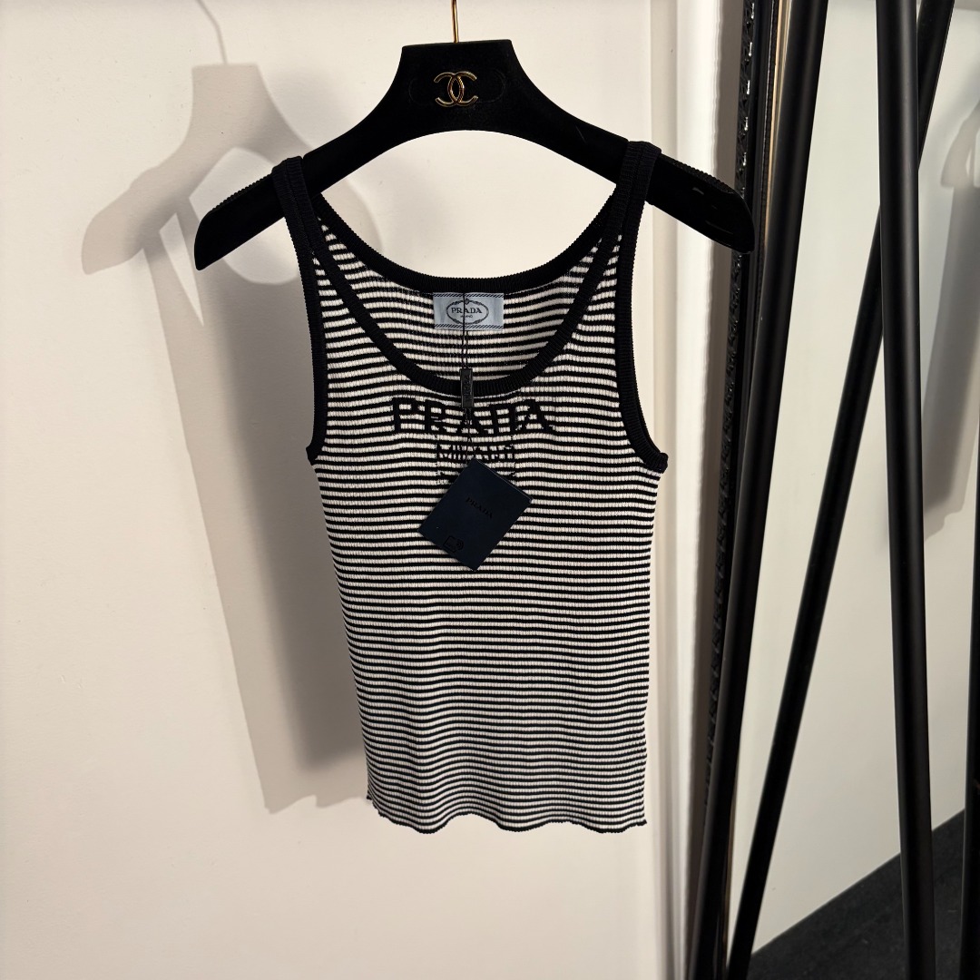 wsxc1779723706957_0 Prada shirt - Image 1