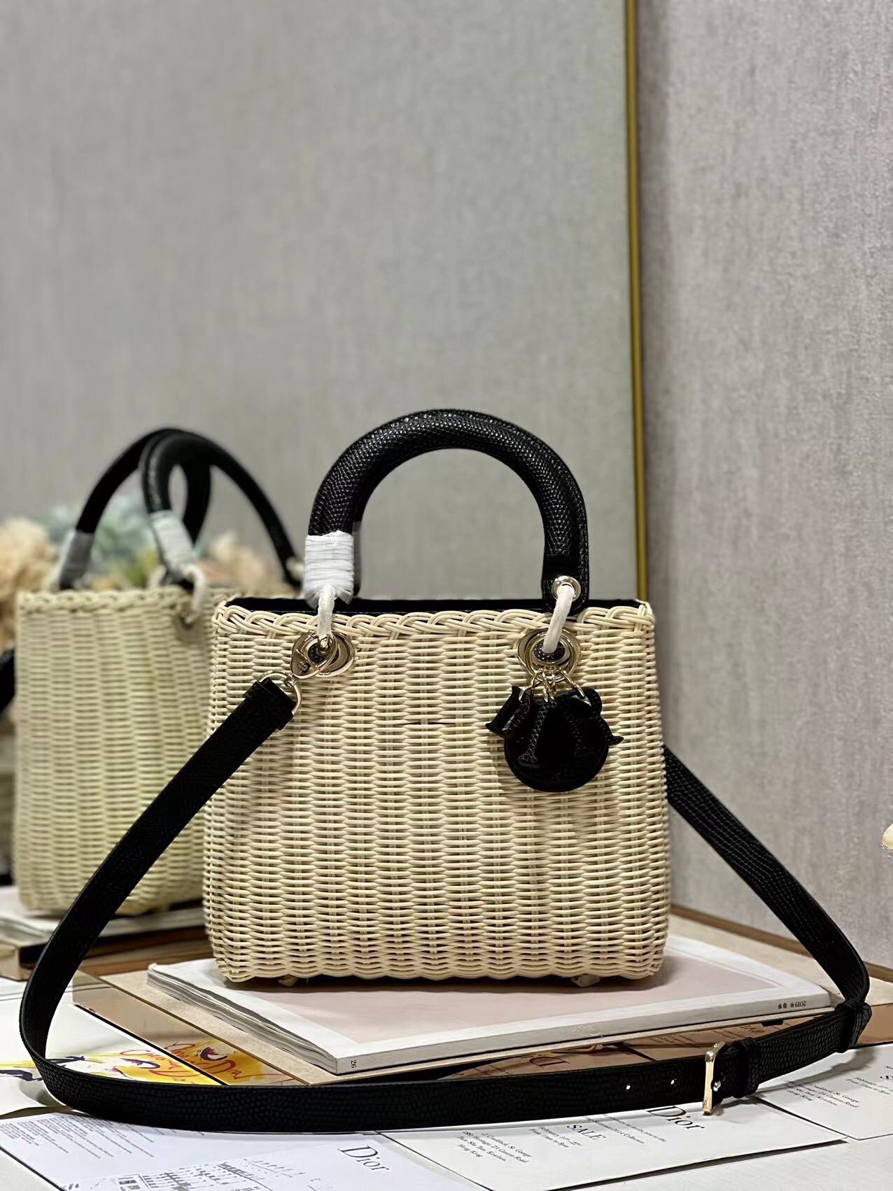 wsxc1779728750371_0 Dior Fashion Bag - Image 1