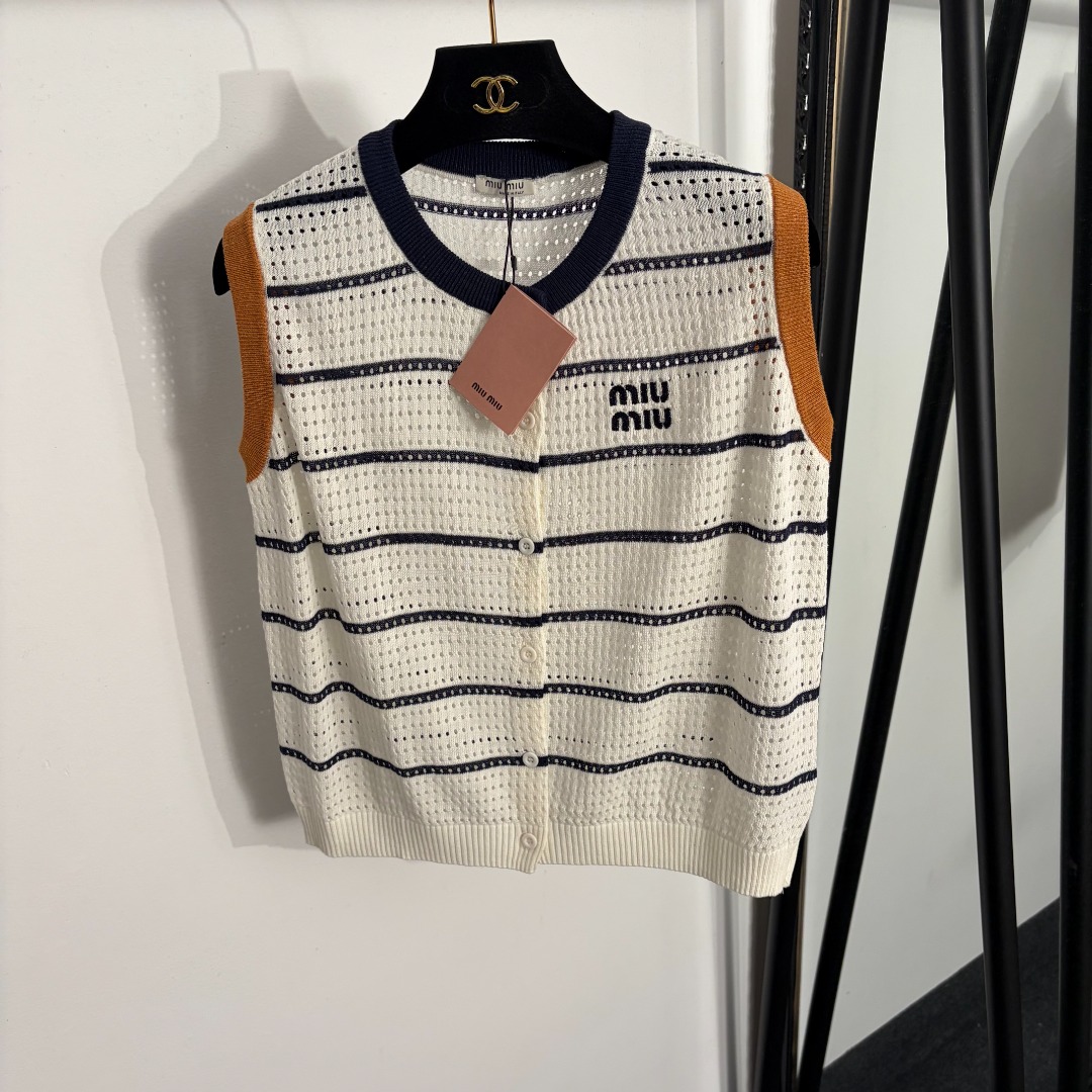 wsxc1780075319204_0 Miu Miu shirt - Image 1