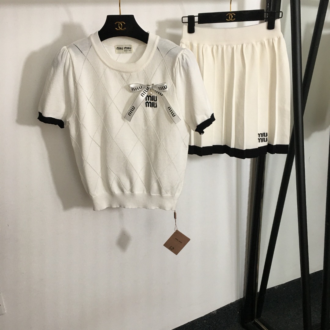 wsxc1780075992548_0 Miu Miu set - Image 1