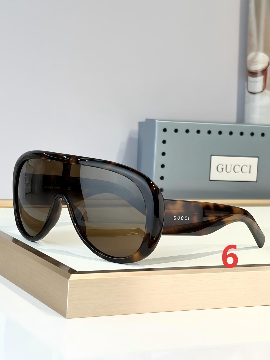 cmp_i1774939098628_4027_0_0 Gucci Fashion Sunglasses - Image 1