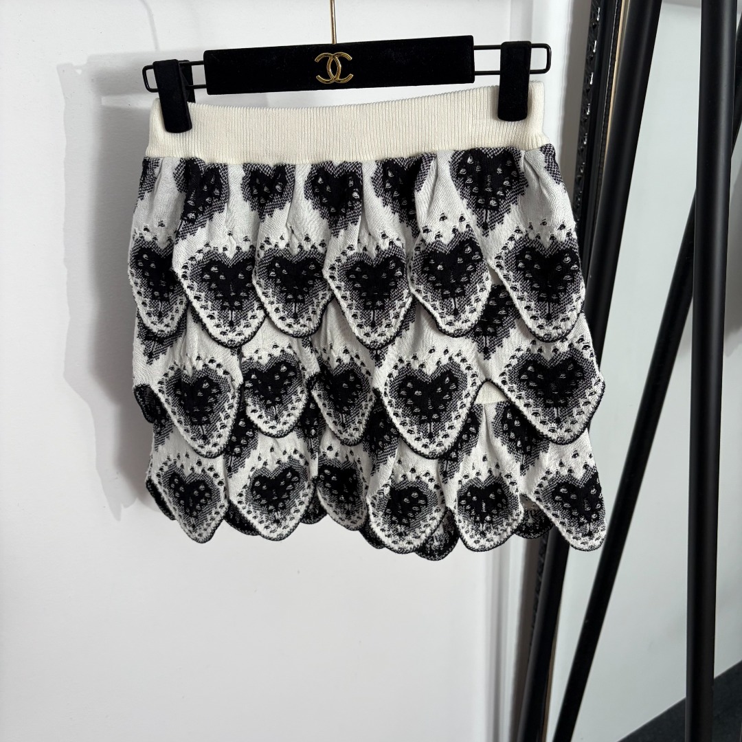 wsxc1780929242643_0 Dior Skirt - Image 1