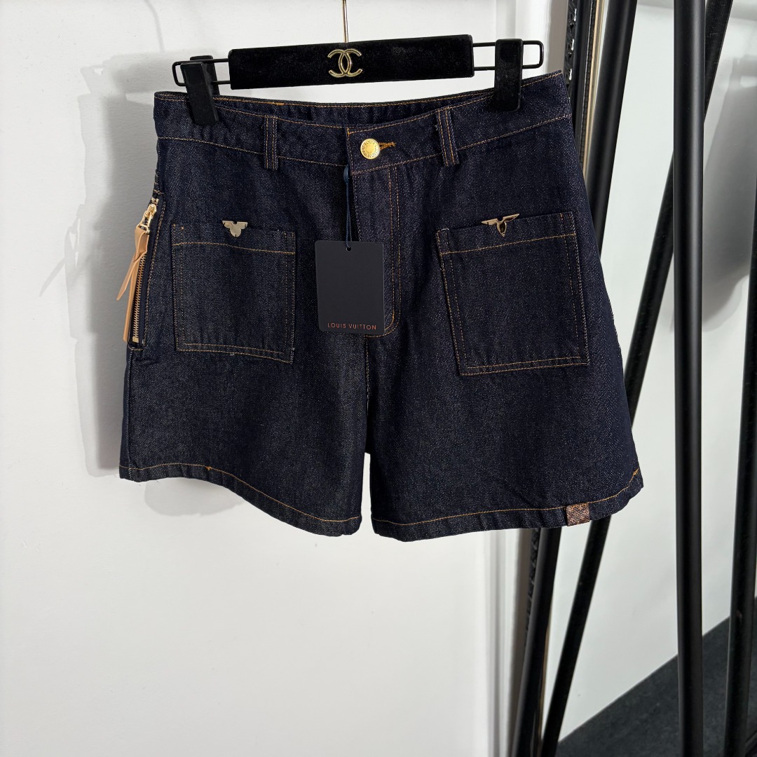 wsxc1781002201365_0 Louis Vuitton jeans - Image 1