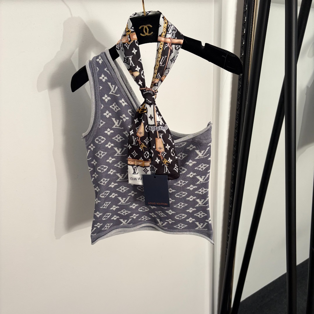 wsxc1781002378292_0 Louis Vuitton shirt - Image 1