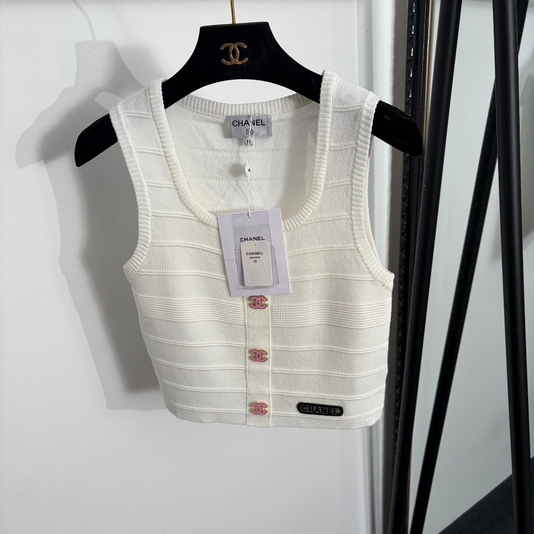 wsxc1781191492213_0 Chanel shirt - Image 1