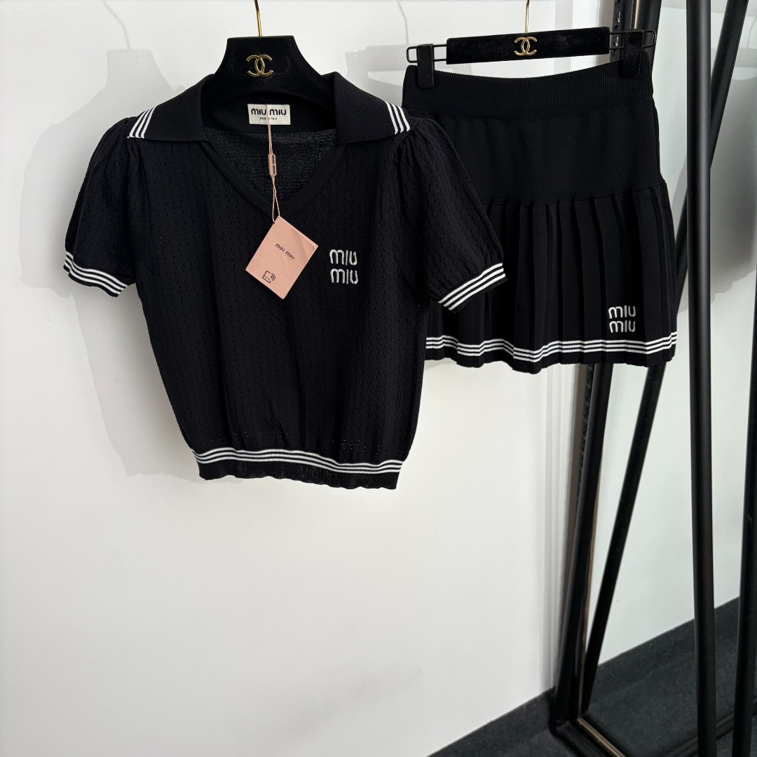 wsxc1781883528059_1 Miu Miu set - Image 1