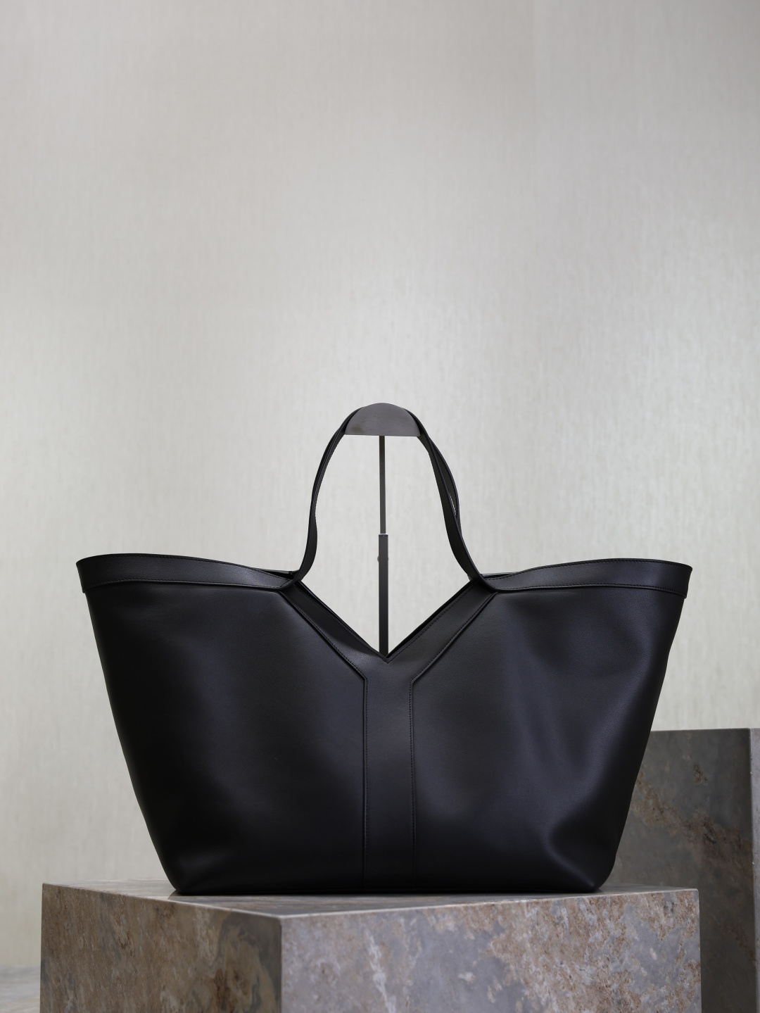 wsxc1782202469719_0 Saint Laurent Fashion Bag - Image 1