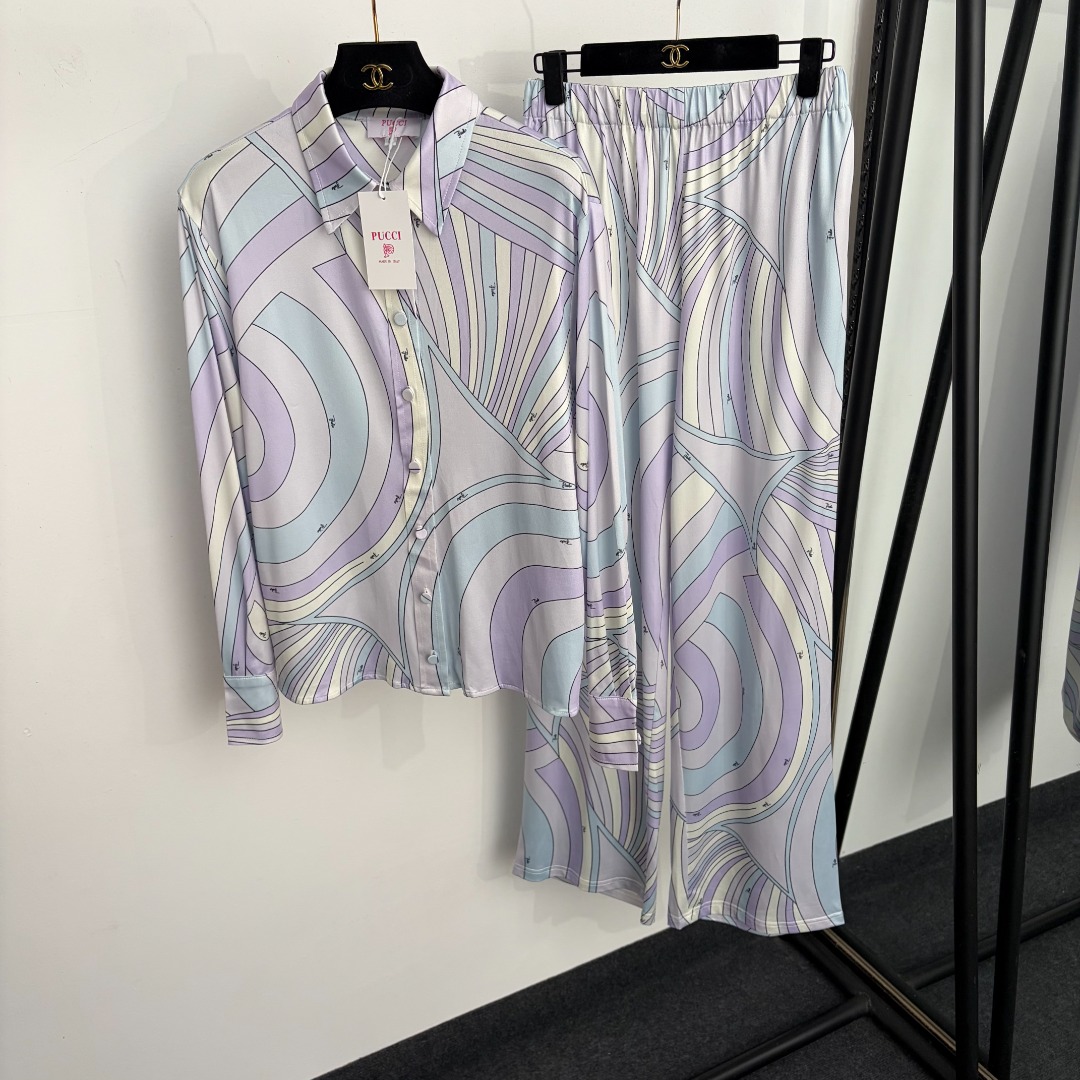 wsxc1784106727379_0 Pucci set - Image 1