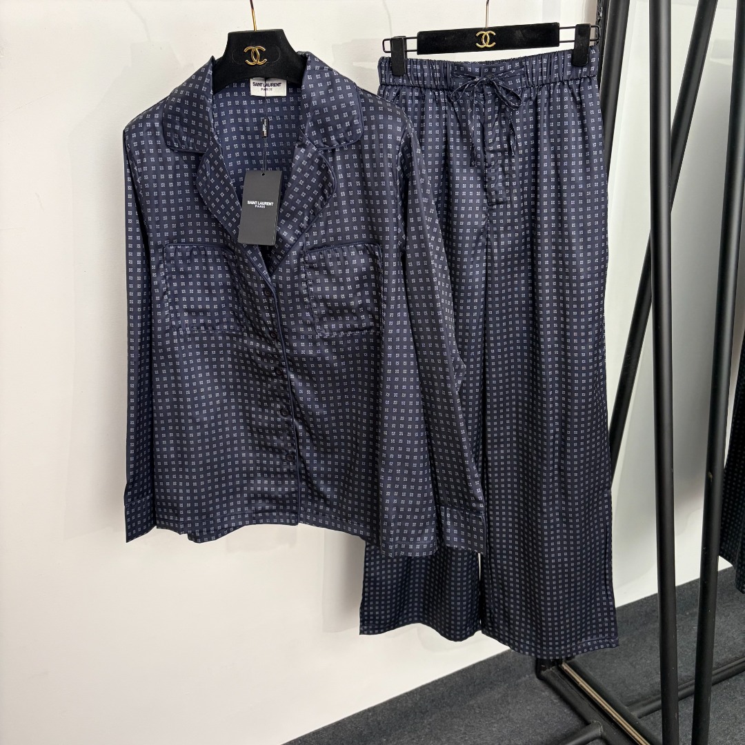 wsxc1784204463214_0 Saint Laurent set - Image 1