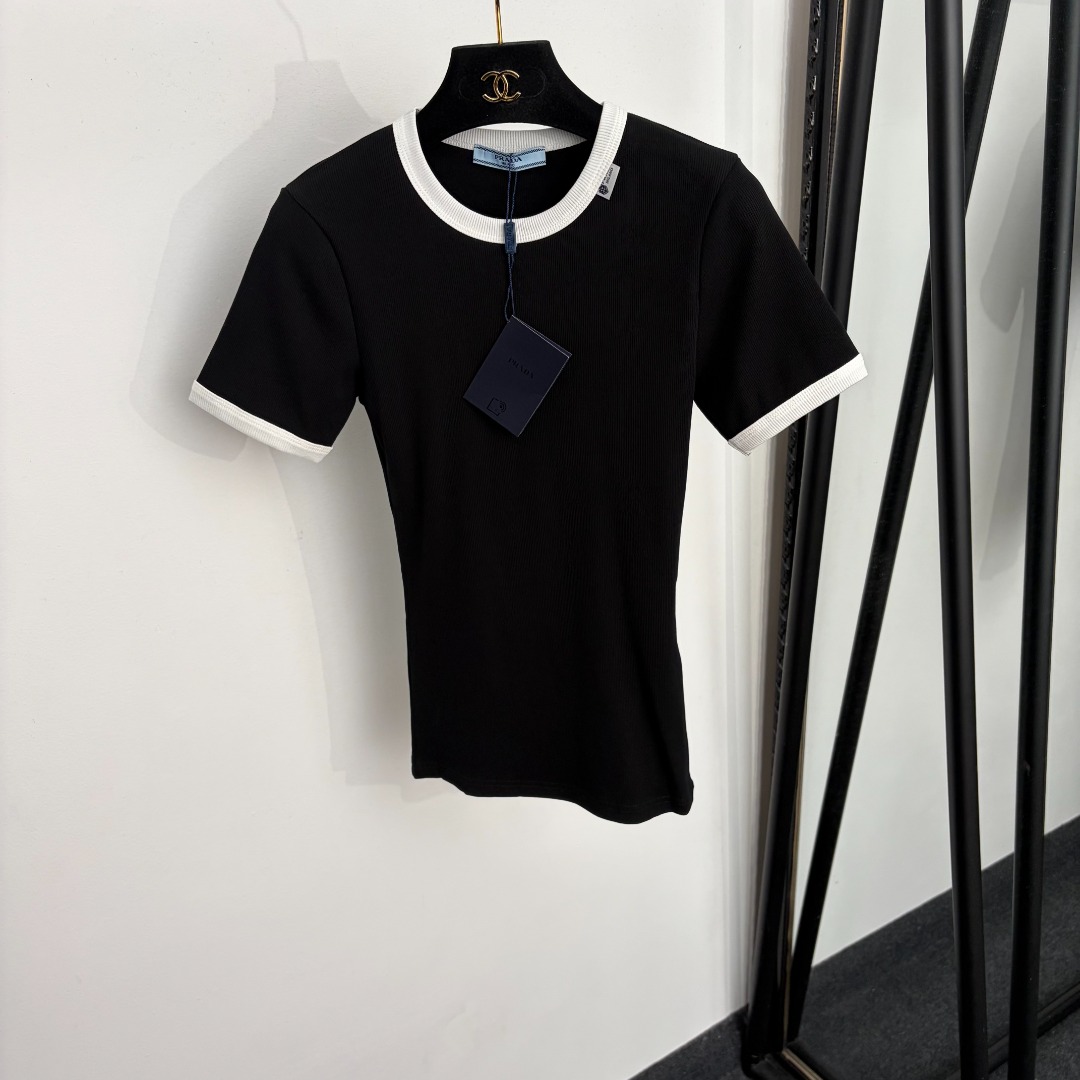 wsxc1784802196415_0 Prada shirt - Image 1