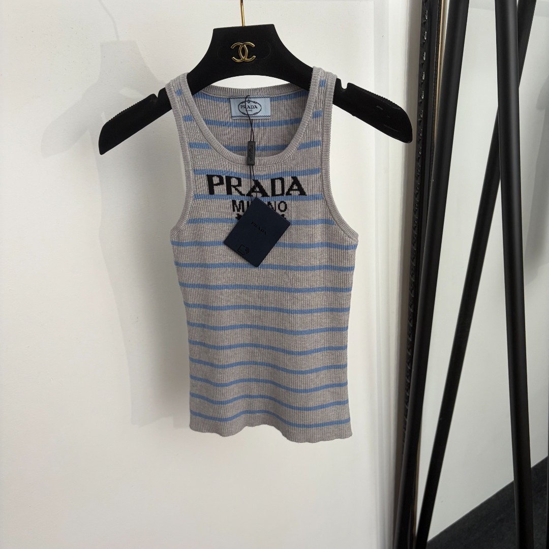 wsxc1784802997367_0 Prada shirt - Image 1