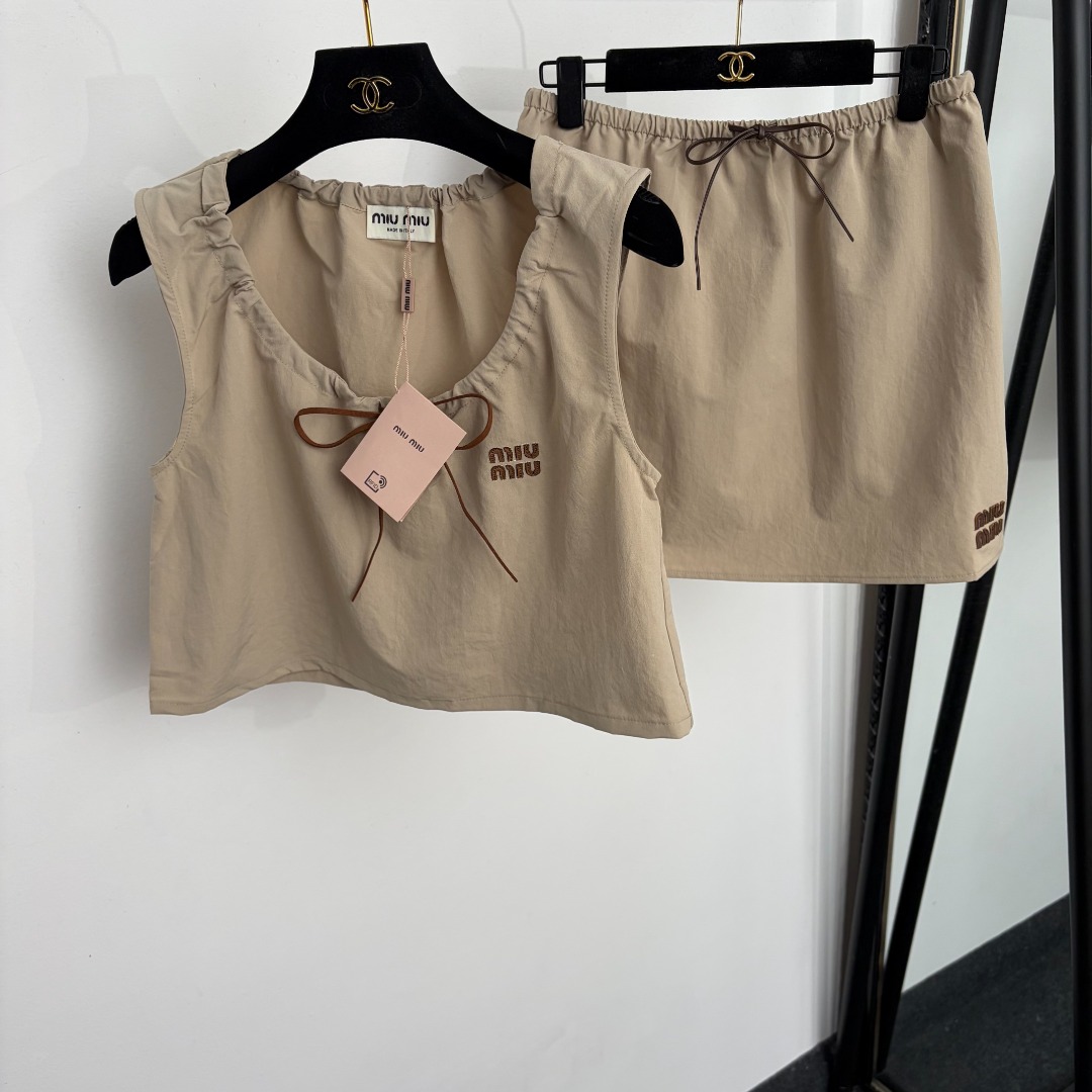 wsxc1784804415500_0 Miu Miu set - Image 1