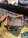 Louis Vuitton CarryAll BB Monogram - Image 3